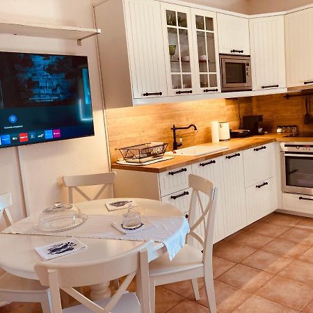 Villa Lux House Next To The Airport Of Athens. Transport 24H à Artemi Extérieur photo